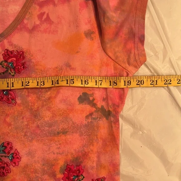 Forbidden Tee shirt with beaded detail. Size XL. Pink floral design - Picture 6 of 9
